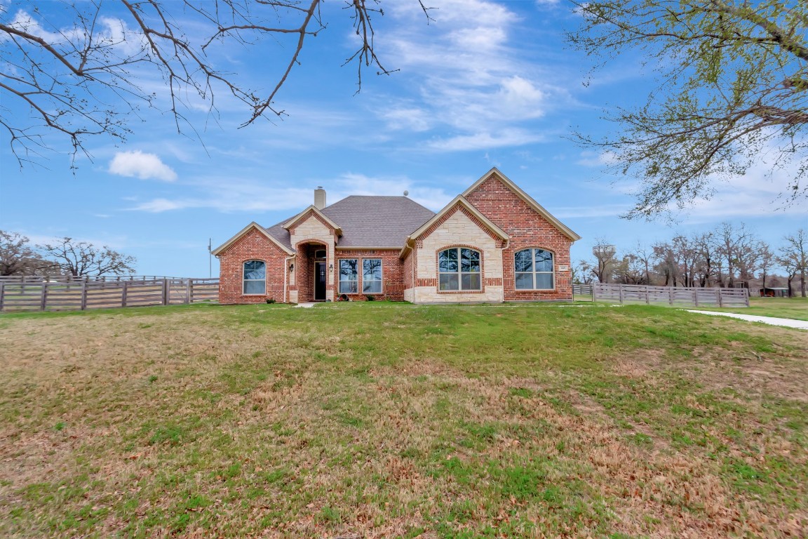 669 County Road 4793 Boyd TX 76023