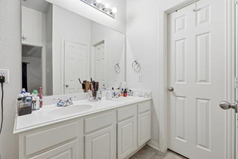 1235 Clearwater Drive Grand Prairie TX 75052
