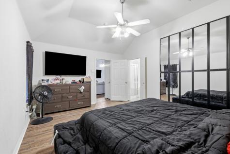 1235 Clearwater Drive Grand Prairie TX 75052