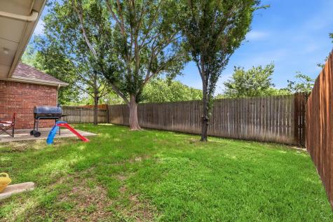 1235 Clearwater Drive Grand Prairie TX 75052