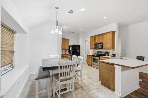 1235 Clearwater Drive Grand Prairie TX 75052