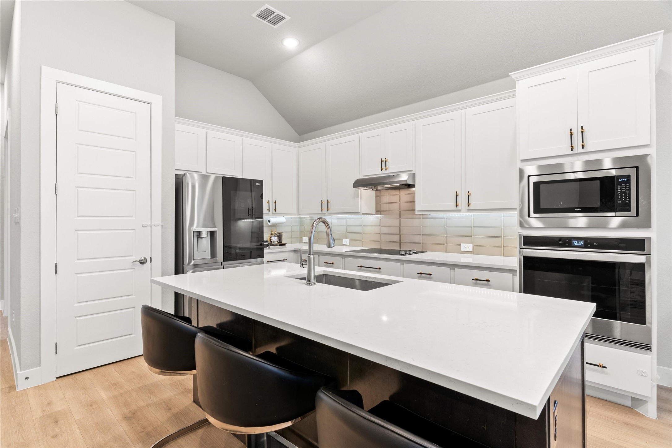 5823 Heatherwood Loop Sachse TX 75048