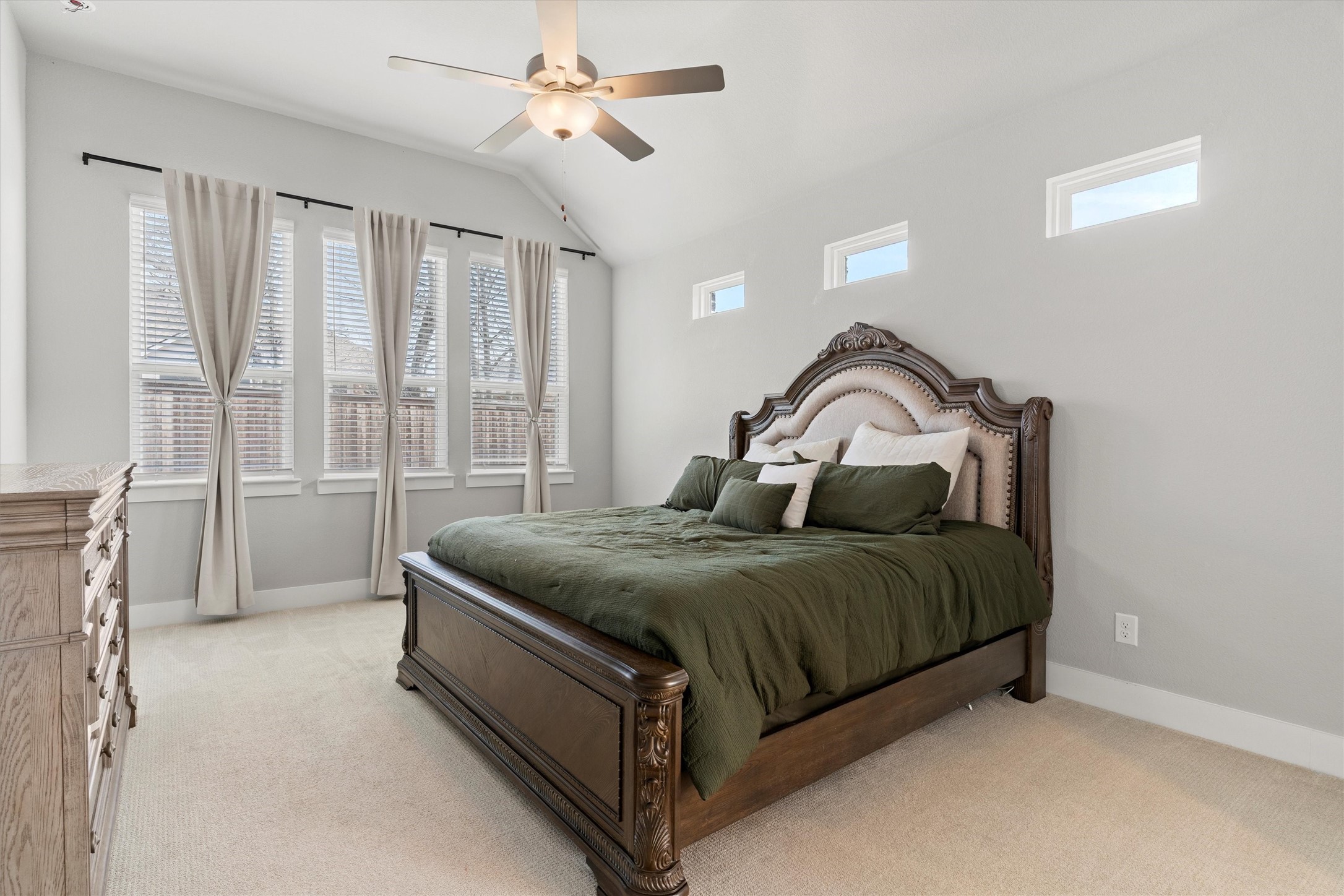 5823 Heatherwood Loop Sachse TX 75048