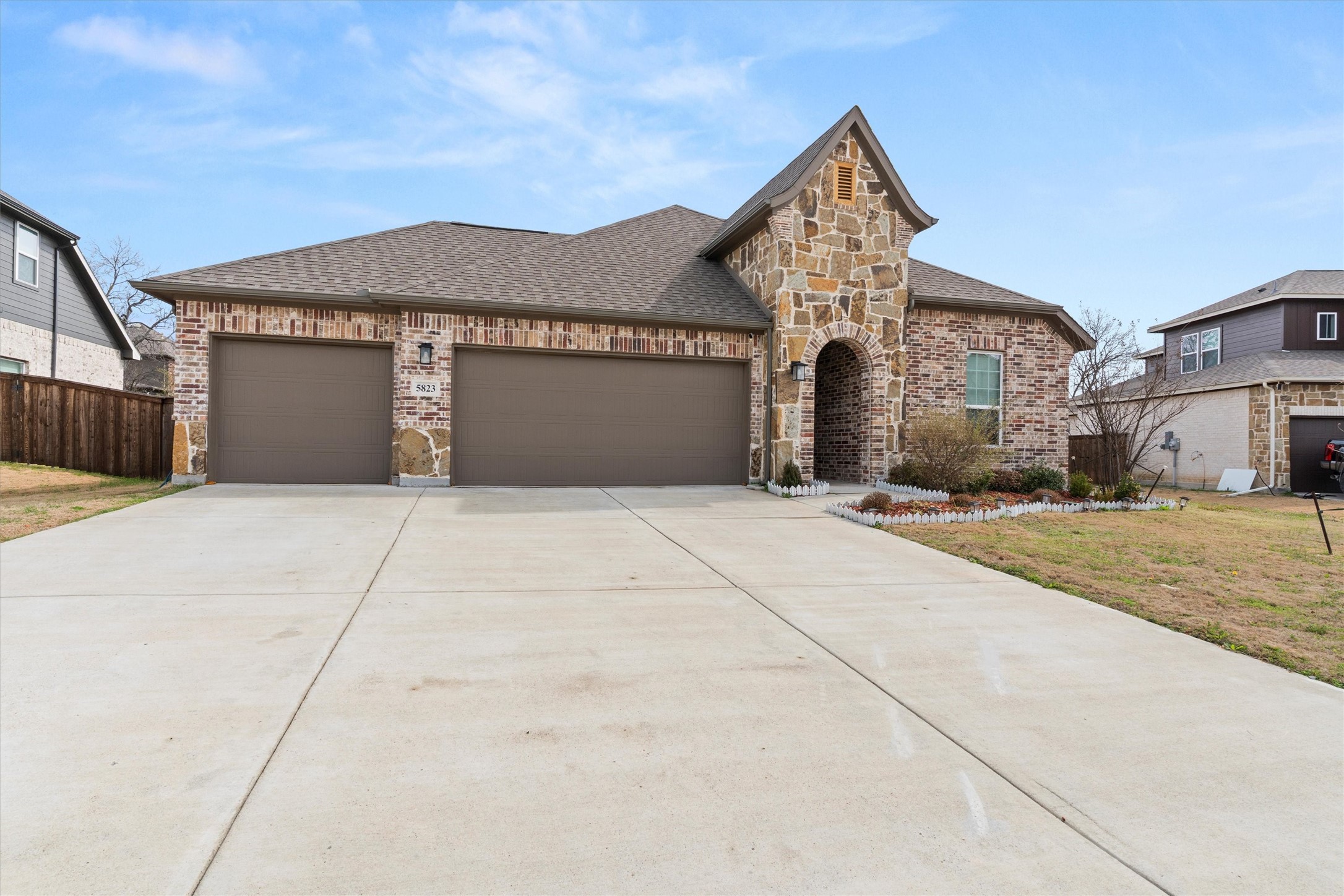 5823 Heatherwood Loop Sachse TX 75048