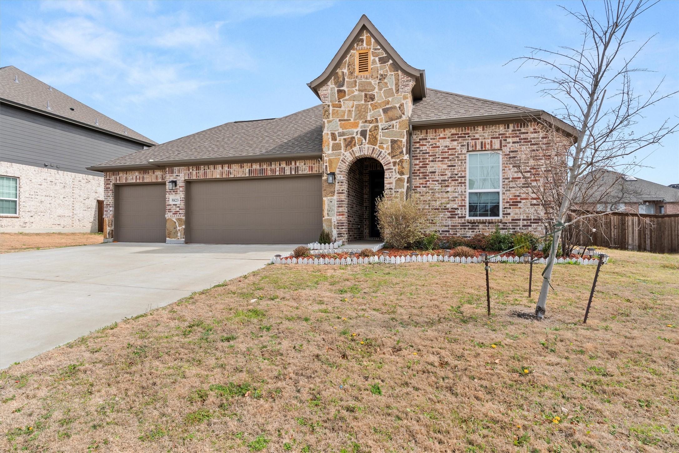 5823 Heatherwood Loop Sachse TX 75048