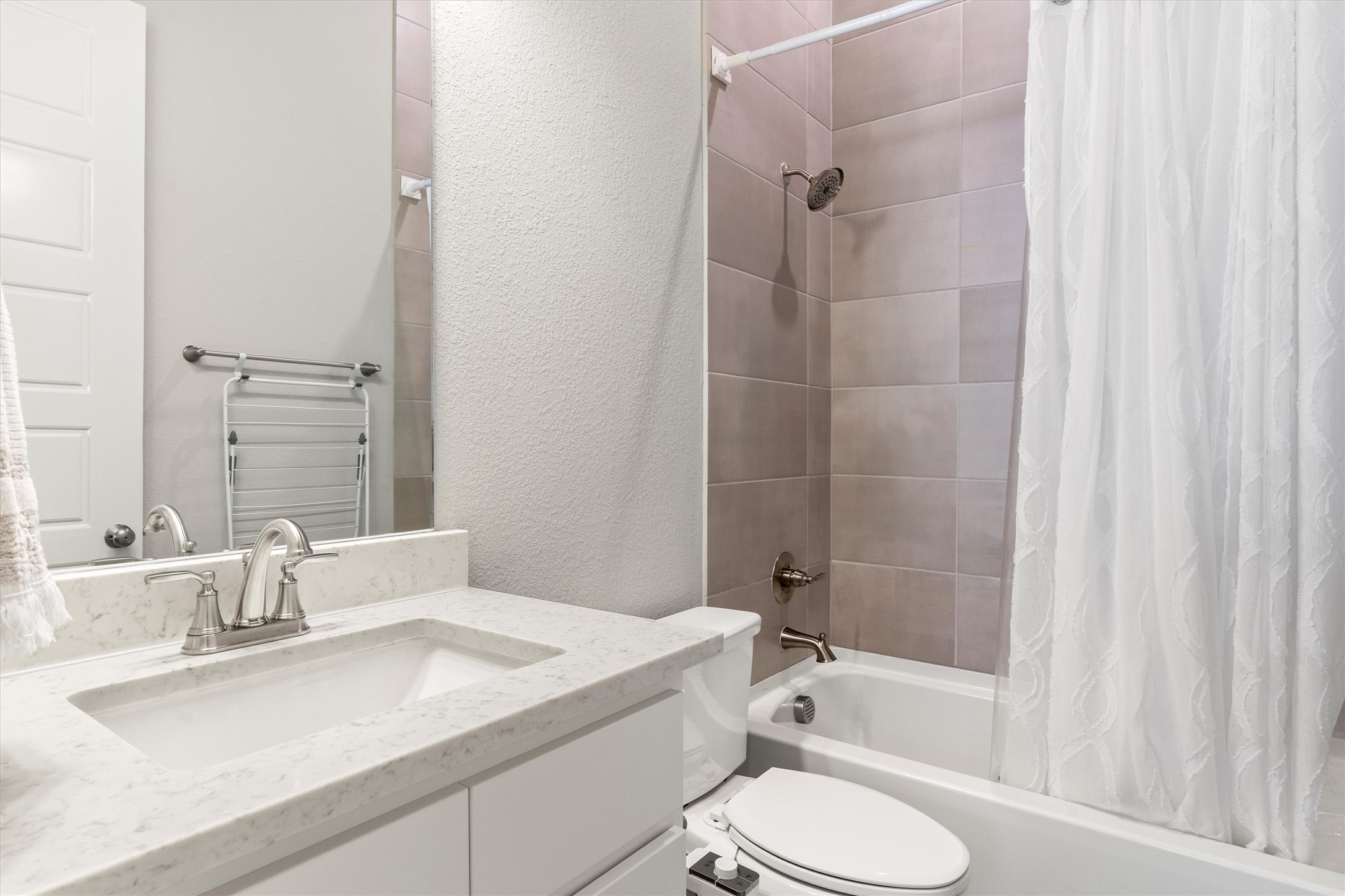 5823 Heatherwood Loop Sachse TX 75048