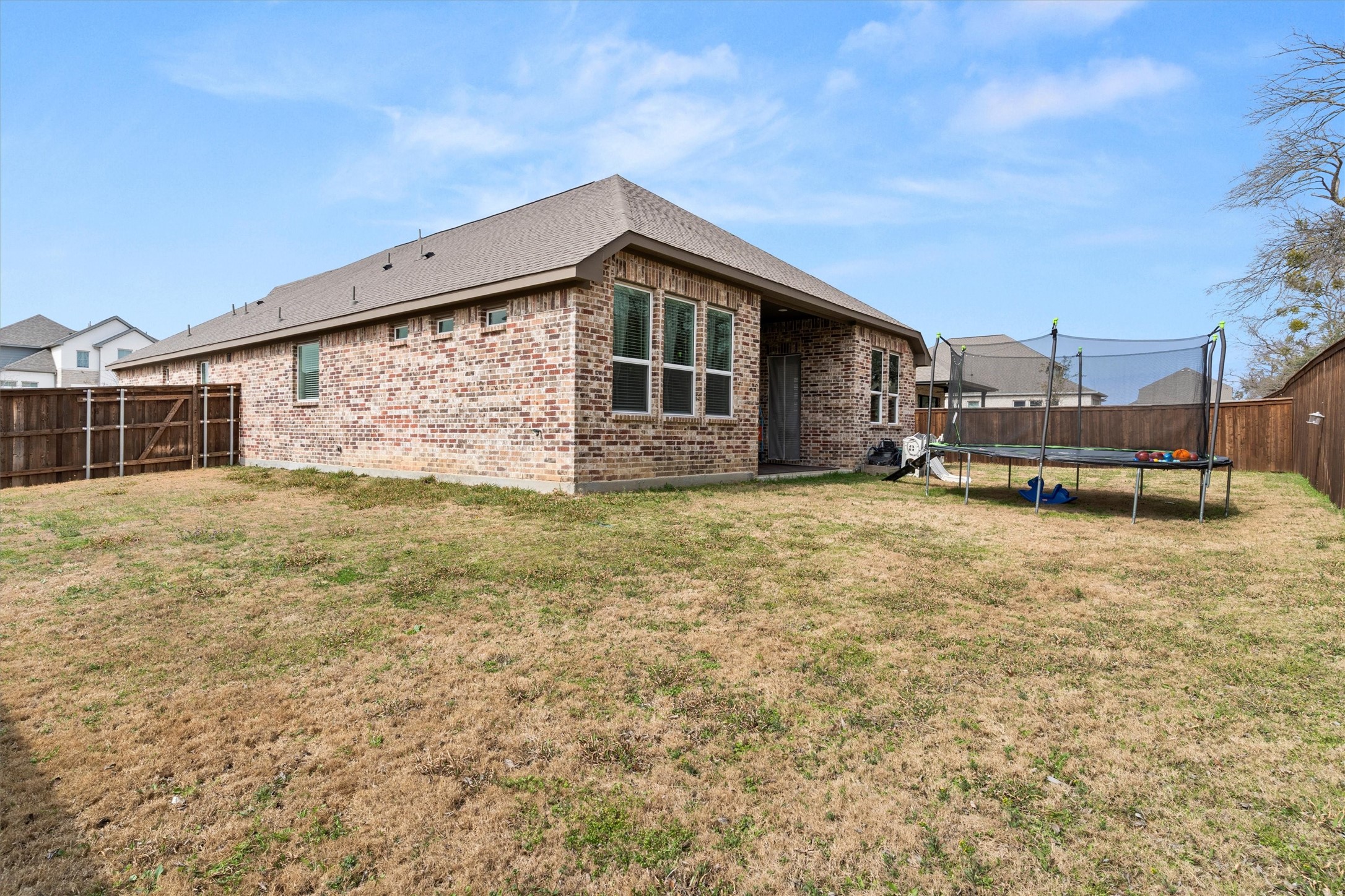 5823 Heatherwood Loop Sachse TX 75048