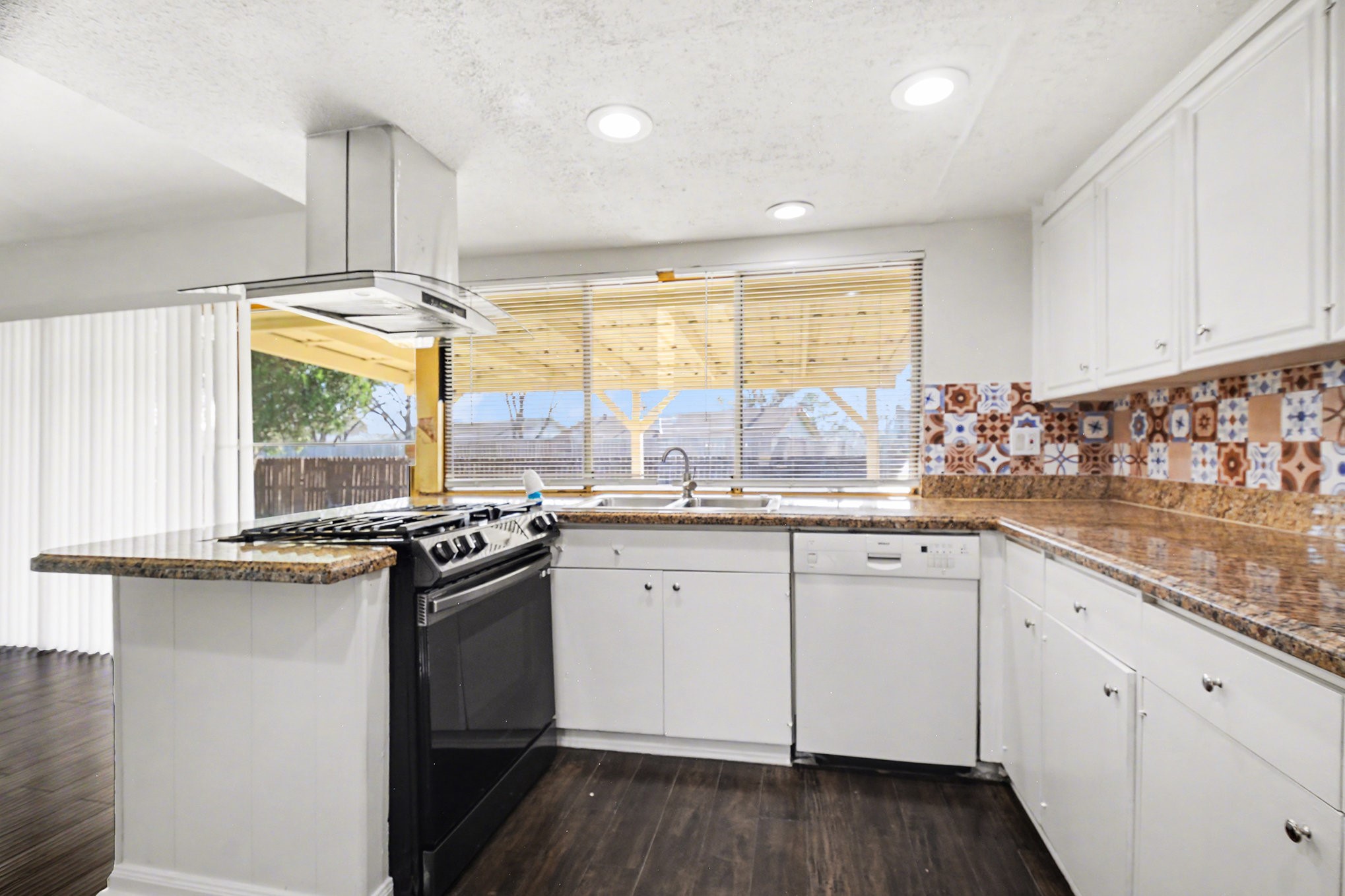 918 Sleepy Hollow Drive Garland TX 75043