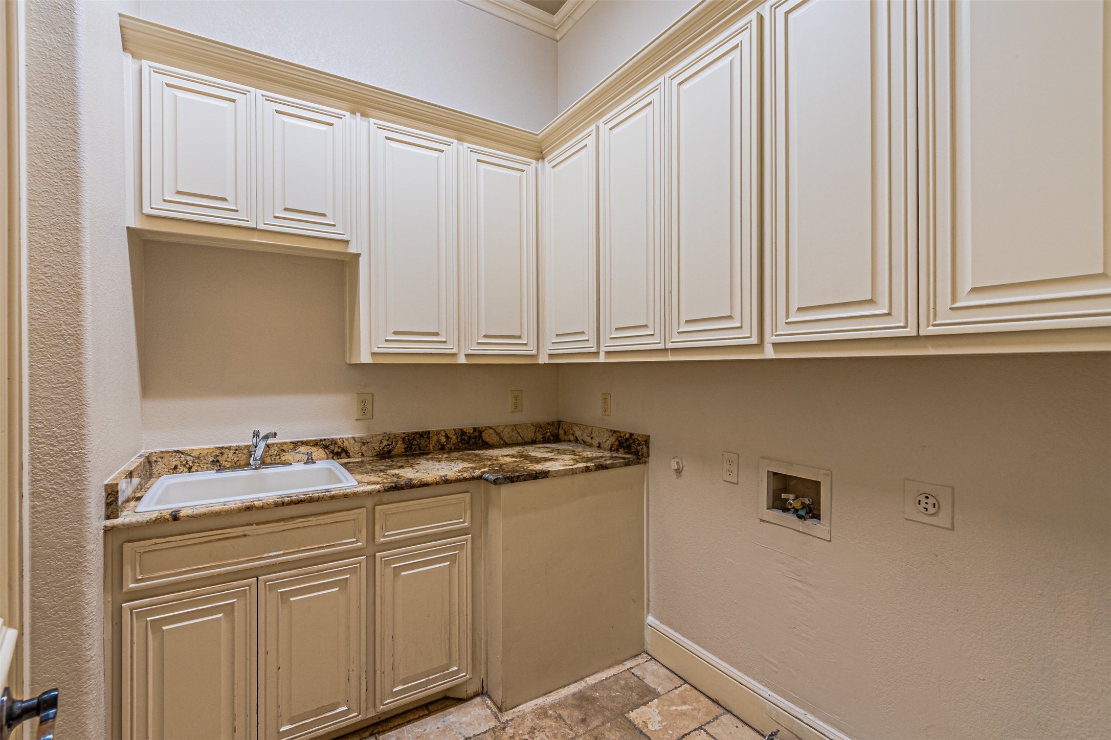 5312 Hidden Valley Court Mansfield TX 76063