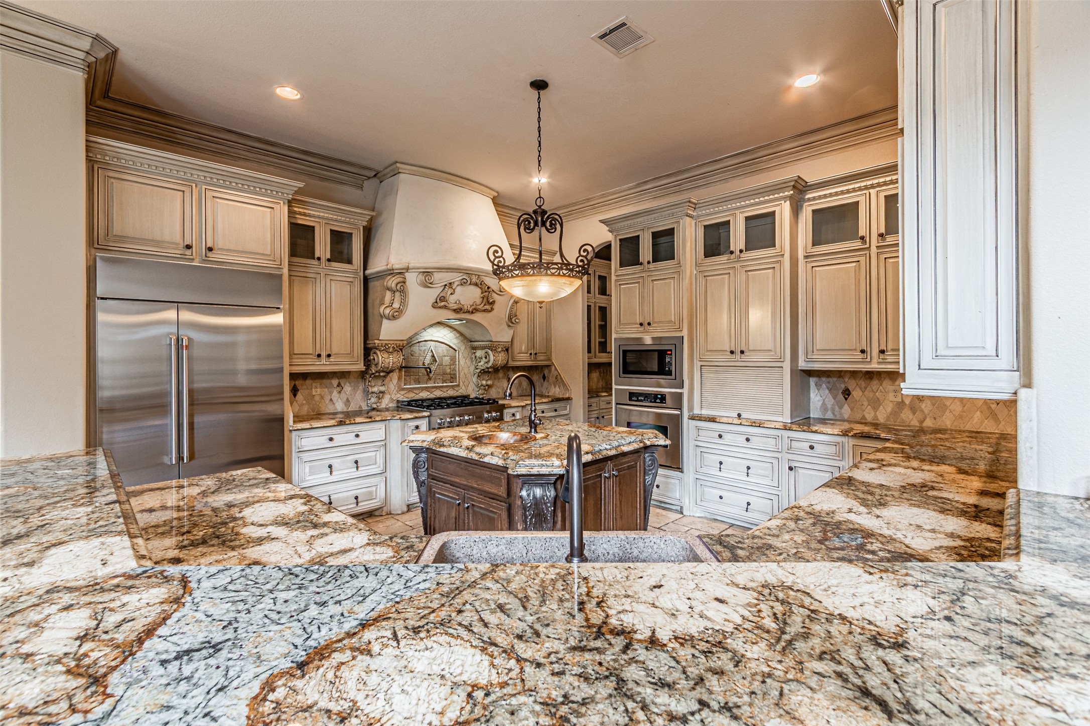 5312 Hidden Valley Court Mansfield TX 76063