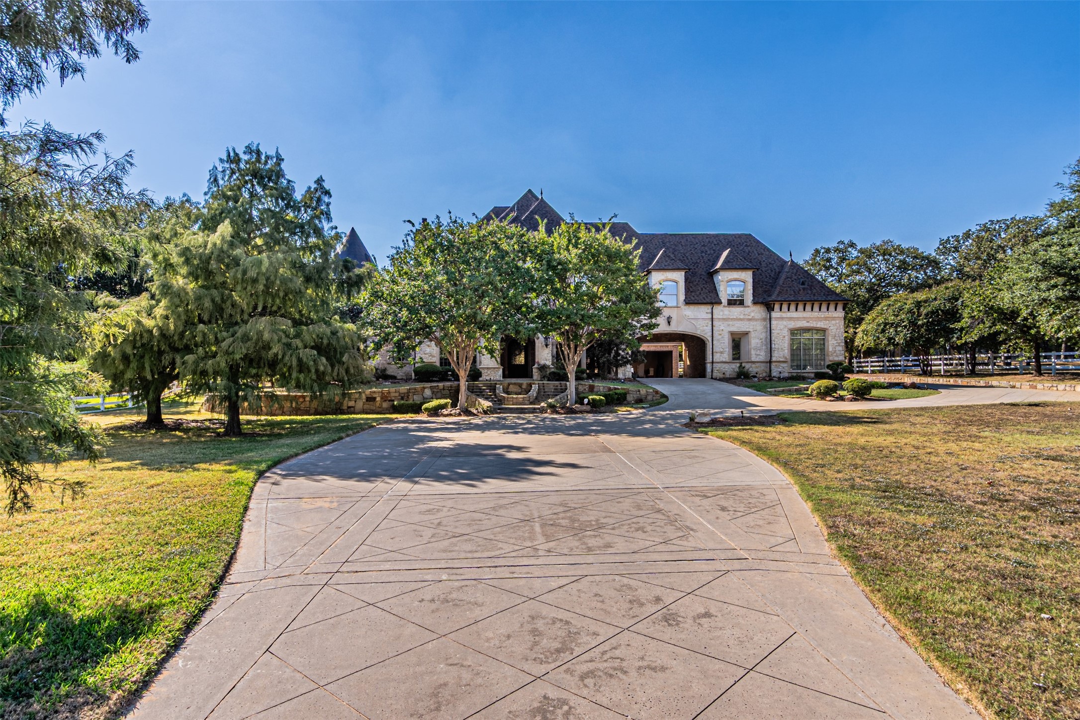 5312 Hidden Valley Court Mansfield TX 76063