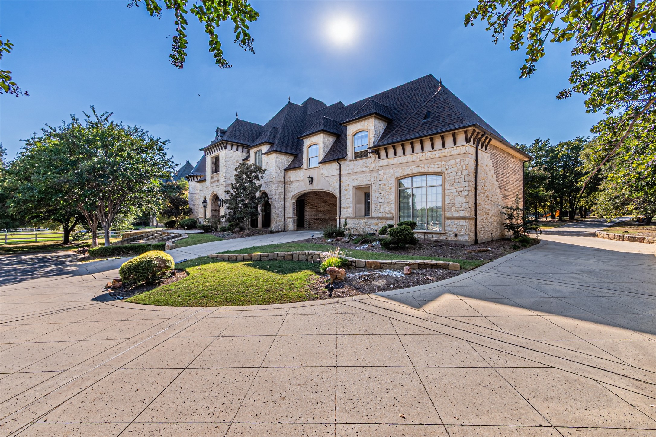 5312 Hidden Valley Court Mansfield TX 76063