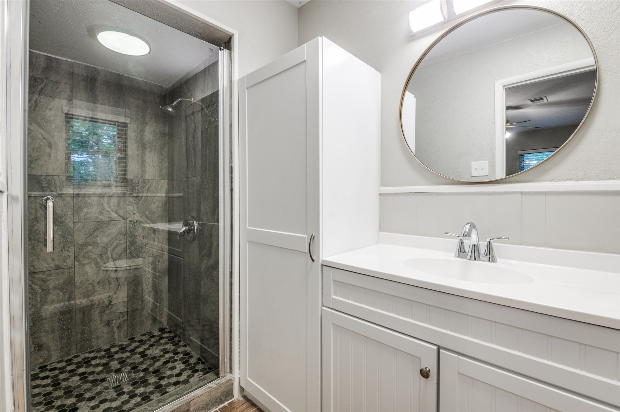 1533 E Springcrest Circle Lancaster TX 75134