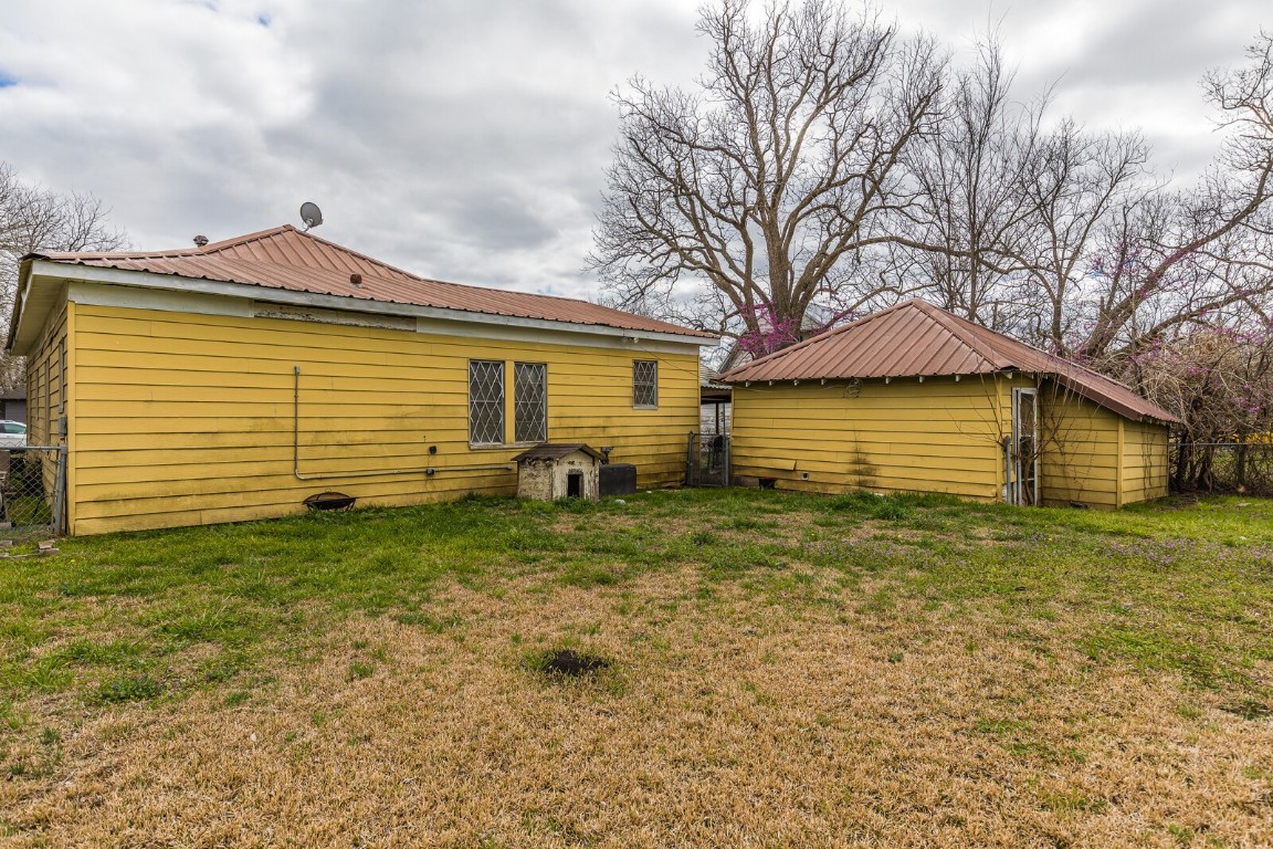 905 E Mclennan Avenue Mart TX 76664