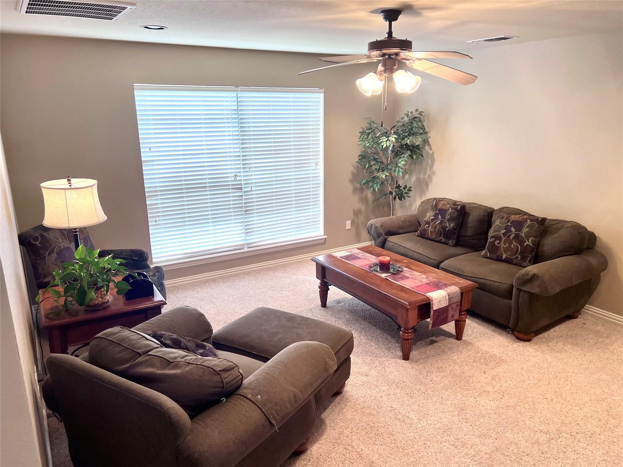 1617 Thousand Oaks Drive Decatur TX 76234
