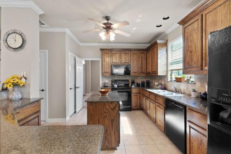 1617 Thousand Oaks Drive Decatur TX 76234