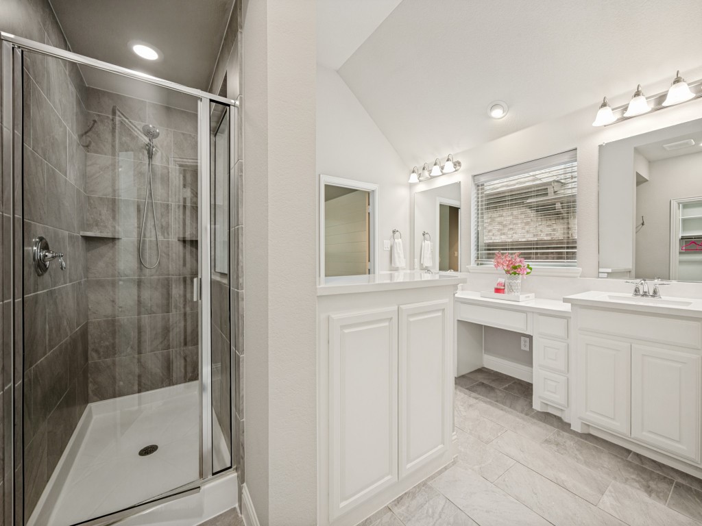 3300 Discovery Drive Oak Point TX 75068