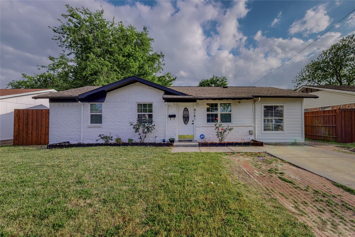 814 Rosewood Hills Drive Garland TX 75040