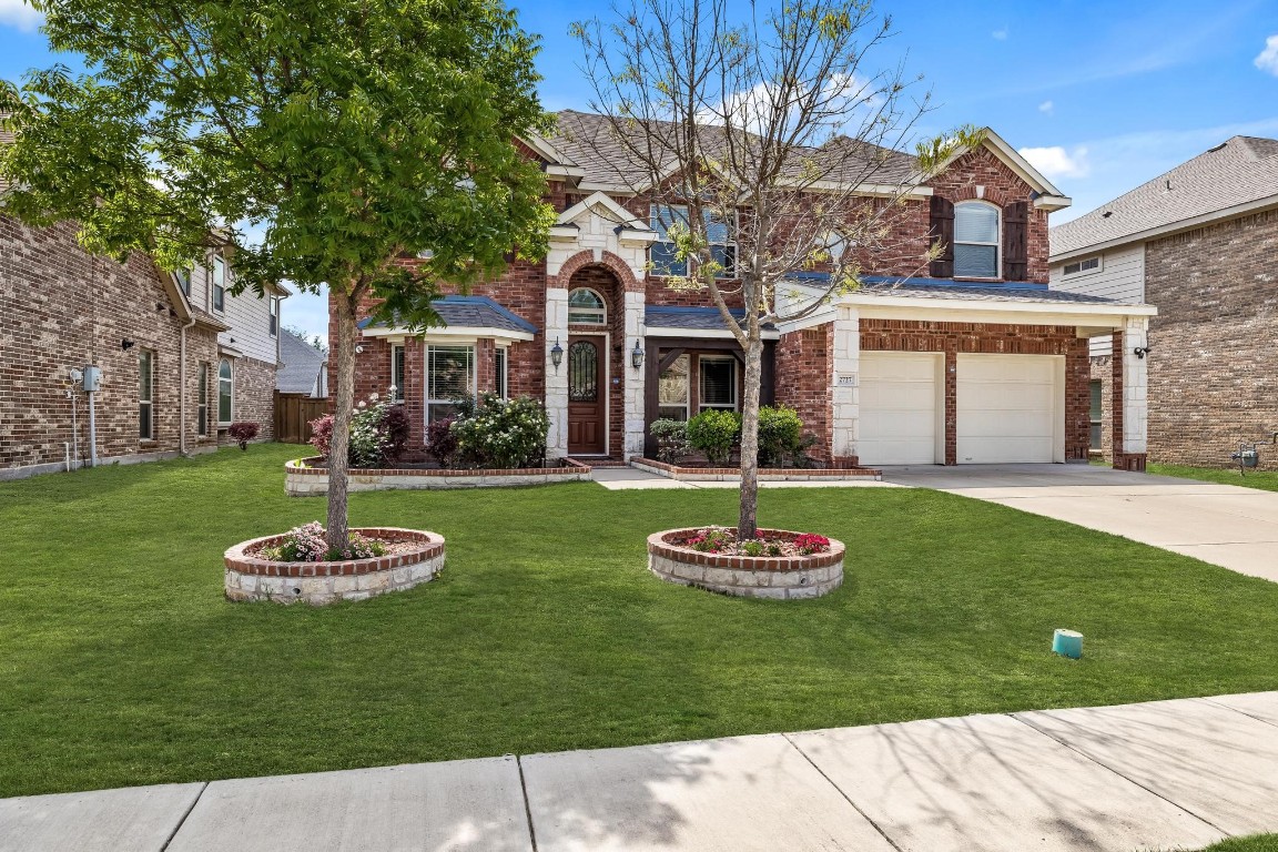 2727 Columbus Grand Prairie TX 75054