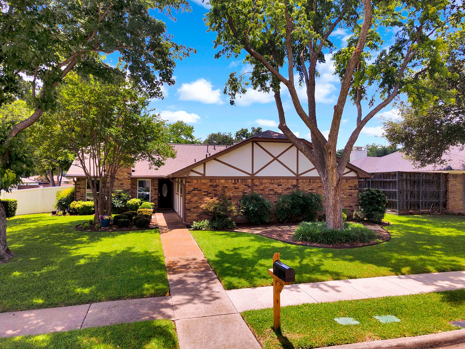 1600 Hearthstone Drive Plano TX 75023