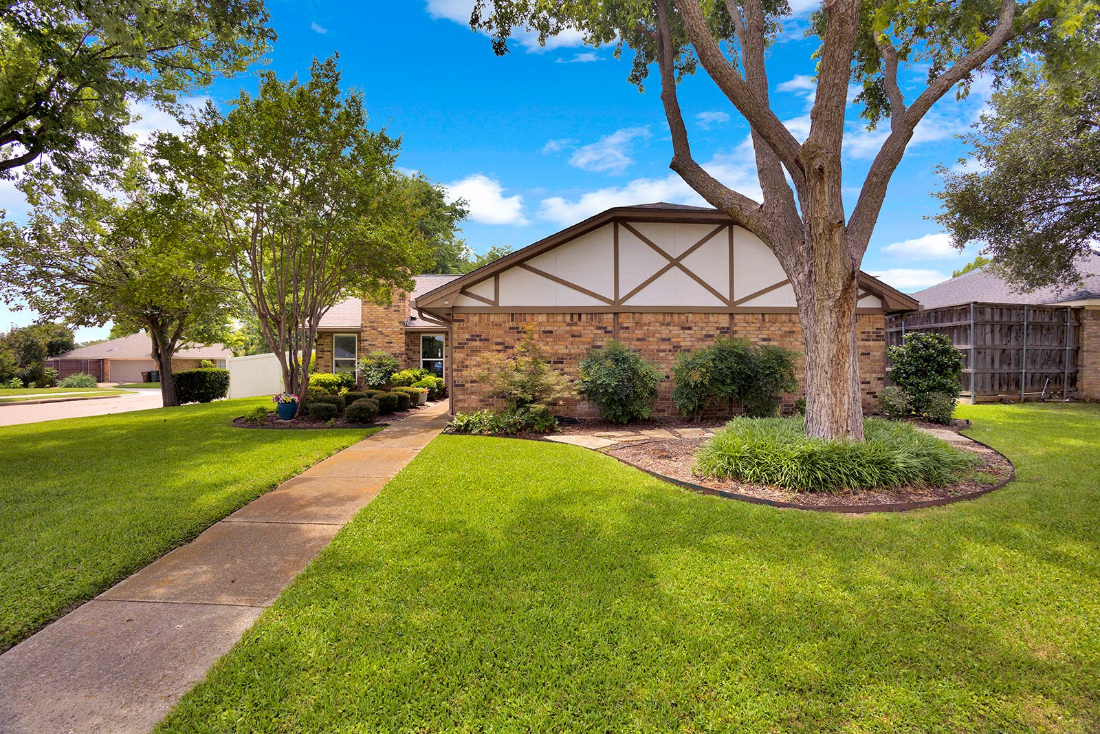 1600 Hearthstone Drive Plano TX 75023