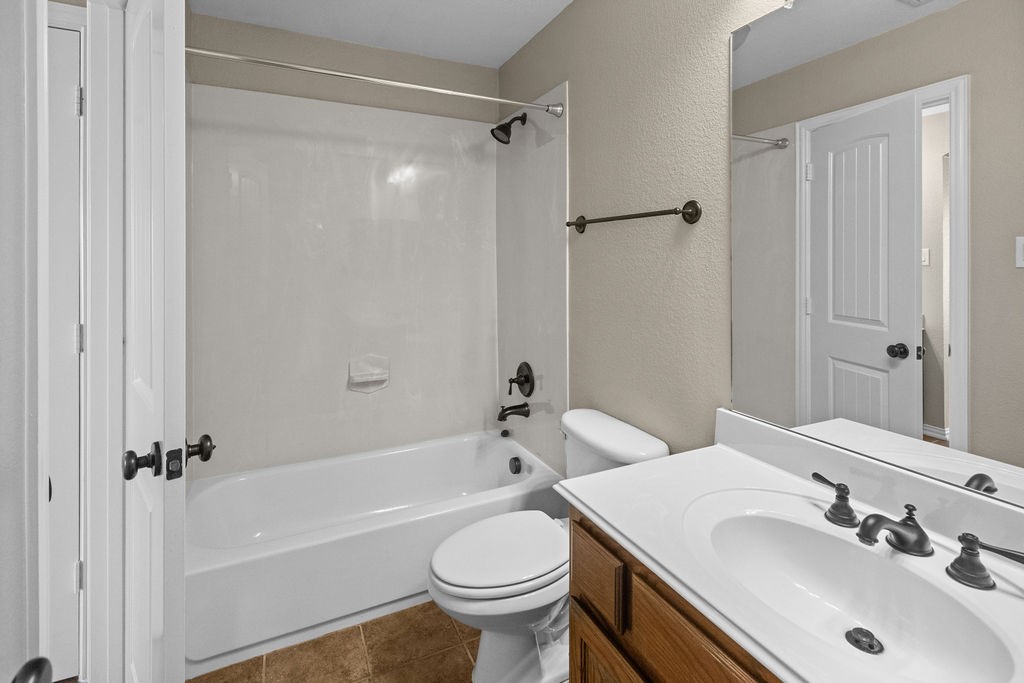 4004 Hook Bill Drive Mckinney TX 75072