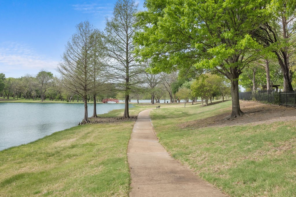 4004 Hook Bill Drive Mckinney TX 75072