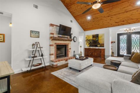 457 SE County Road 3258 Kerens TX 75144