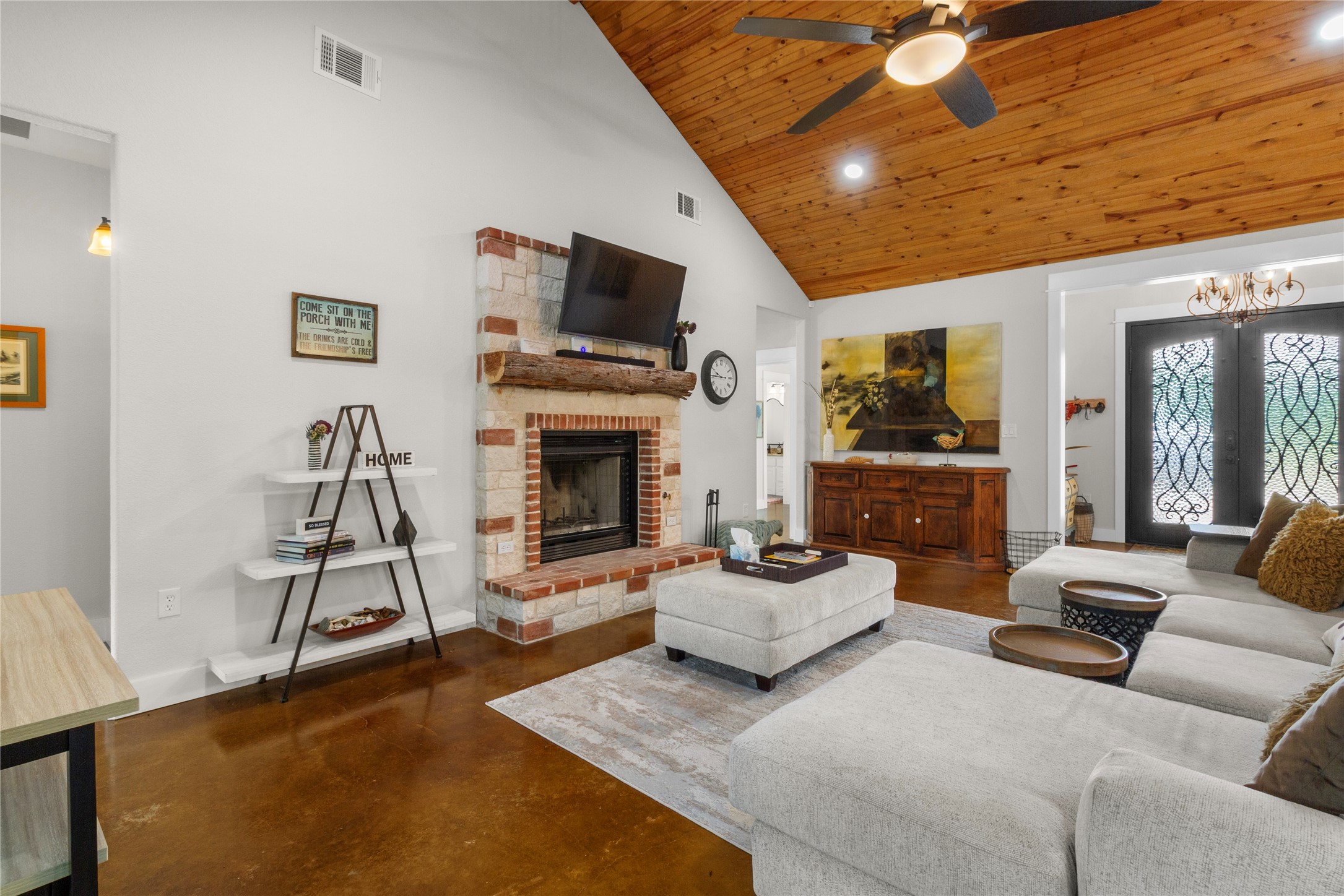 457 SE County Road 3258 Kerens TX 75144