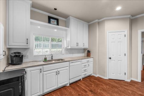 1128 W Lake Drive Weatherford TX 76087