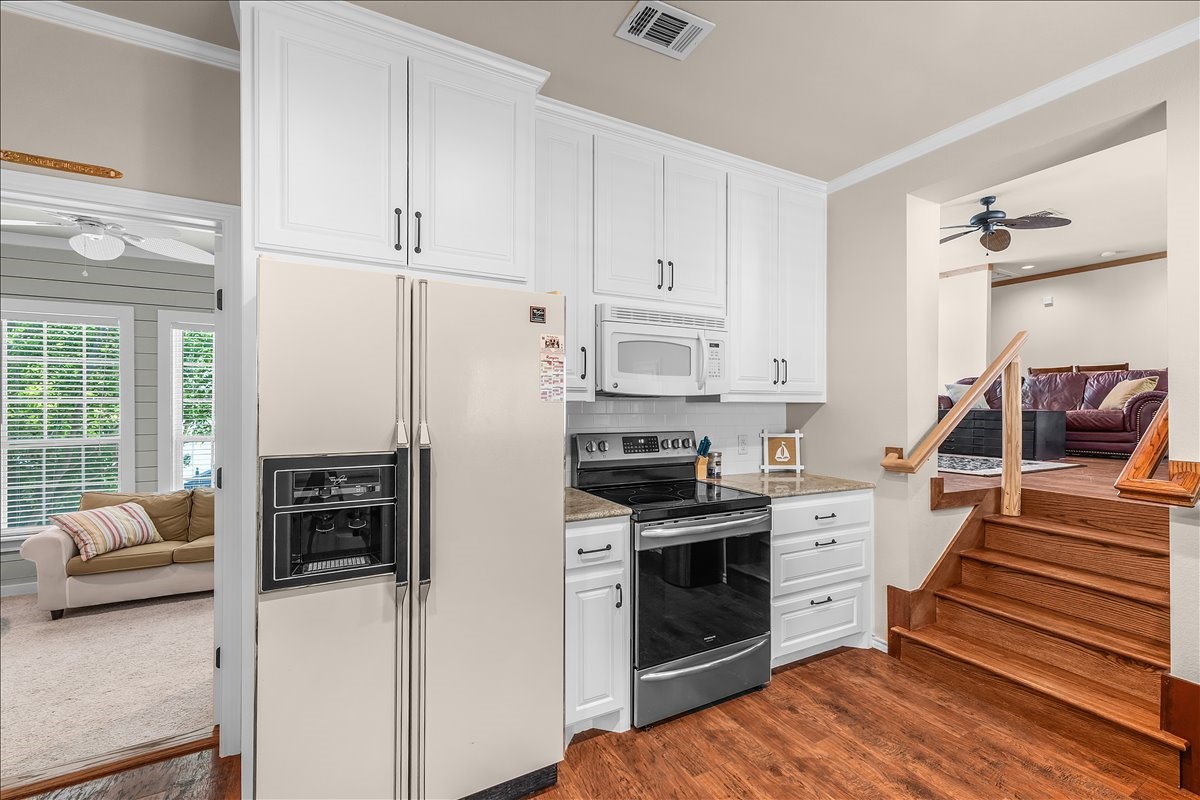 1128 W Lake Drive Weatherford TX 76087