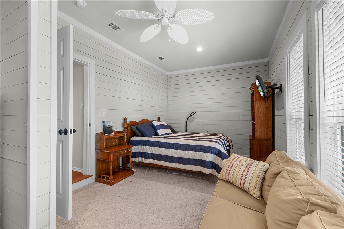 1128 W Lake Drive Weatherford TX 76087