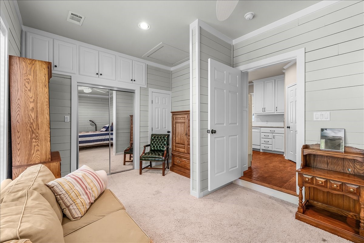 1128 W Lake Drive Weatherford TX 76087