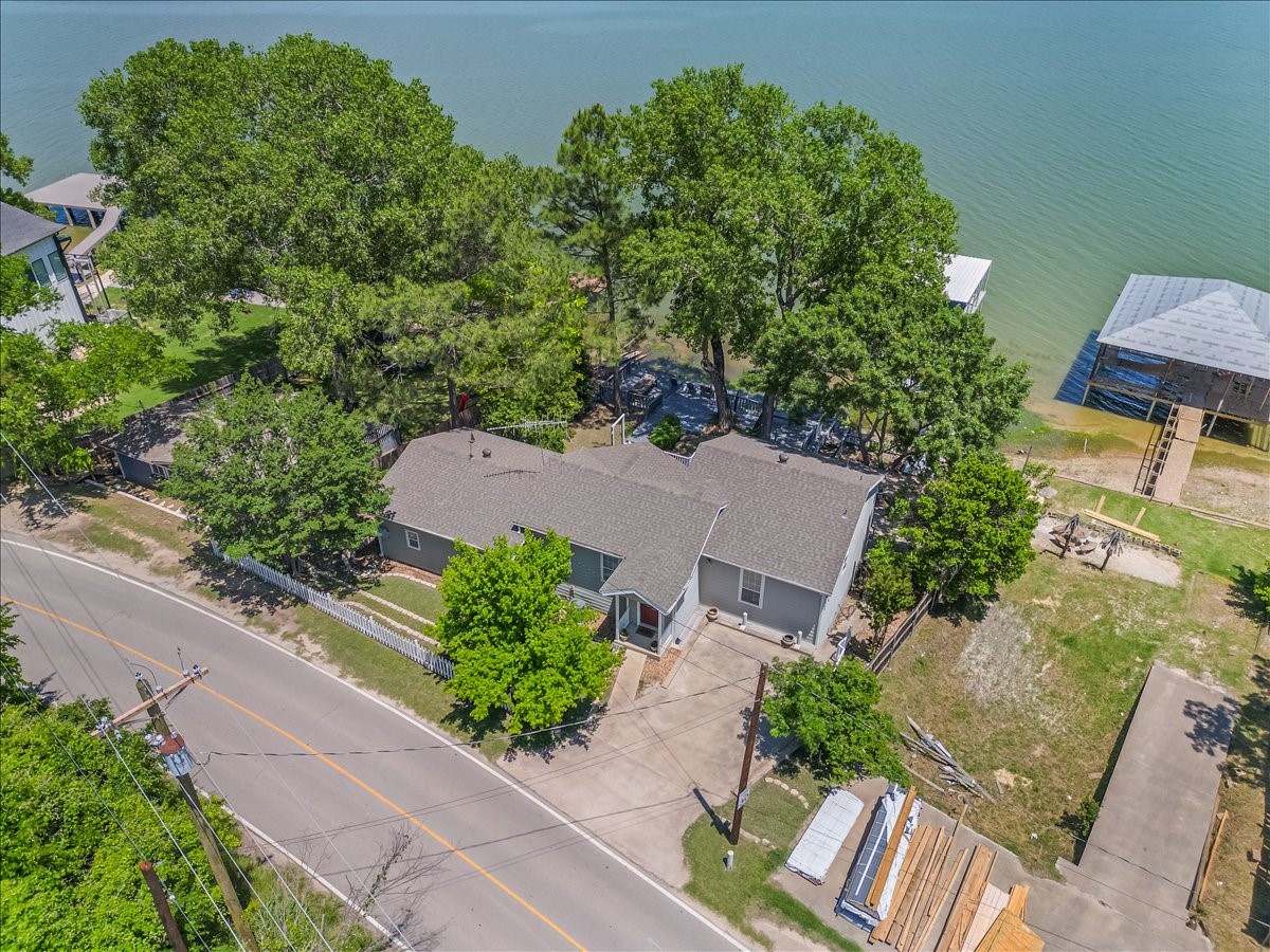 1128 W Lake Drive Weatherford TX 76087
