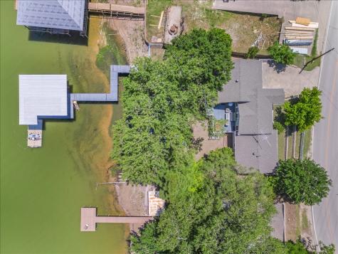 1128 W Lake Drive Weatherford TX 76087