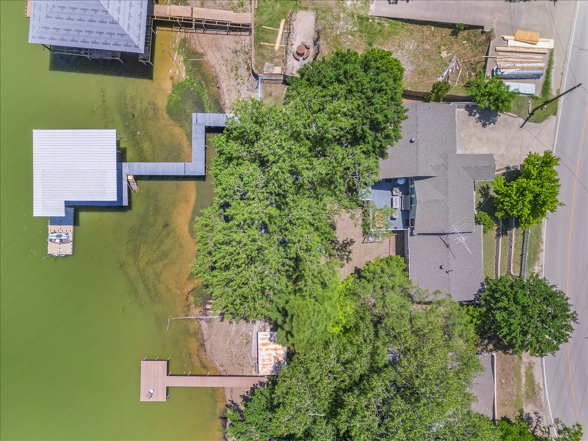 1128 W Lake Drive Weatherford TX 76087
