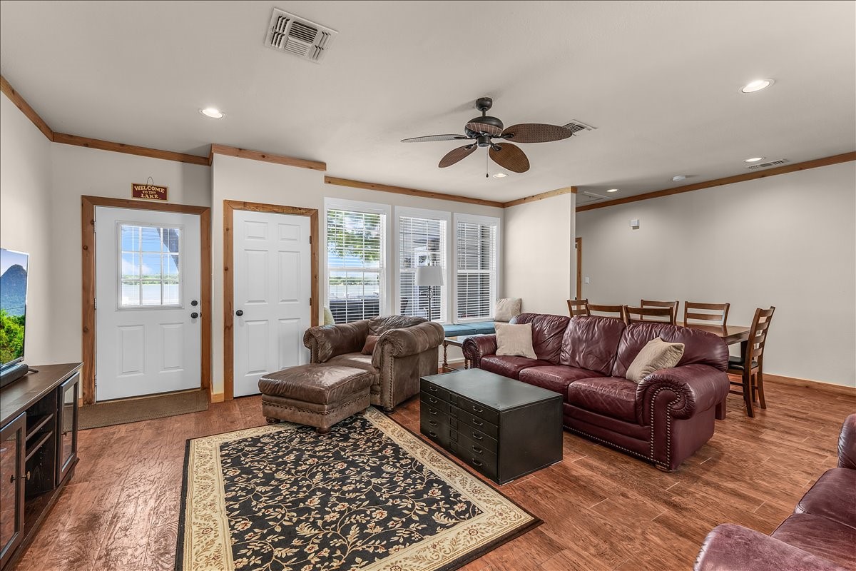 1128 W Lake Drive Weatherford TX 76087