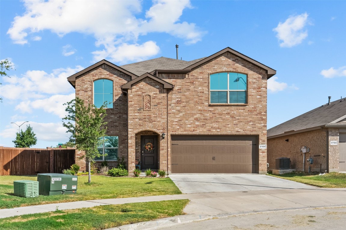 2100 Blythwood Trail Fort Worth TX 76108