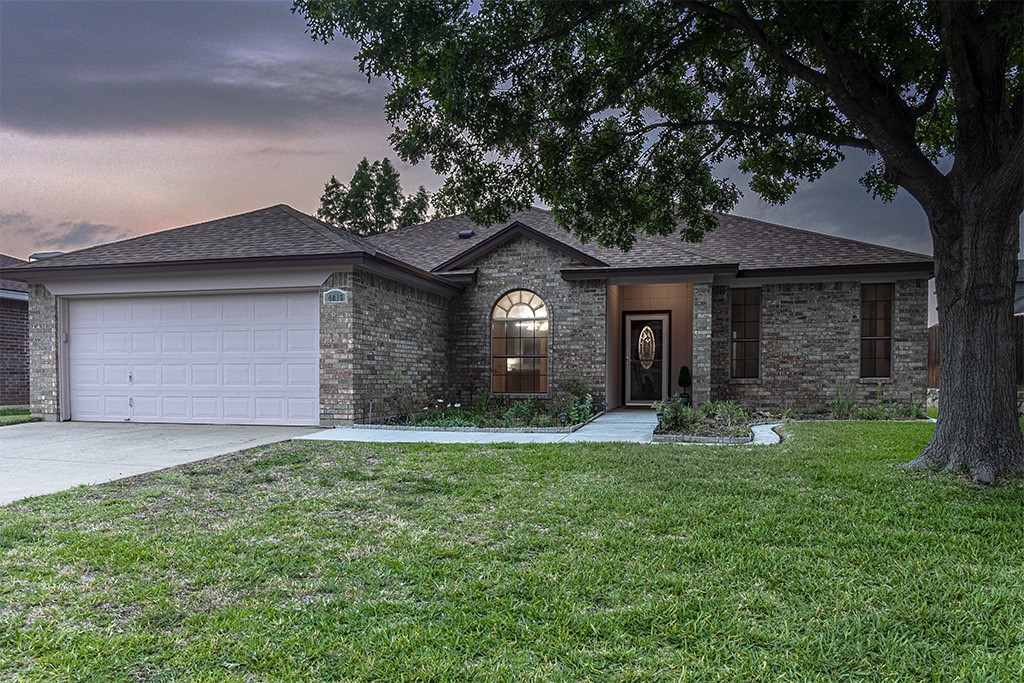 4816 Prairie Creek Trail Fort Worth TX 76179