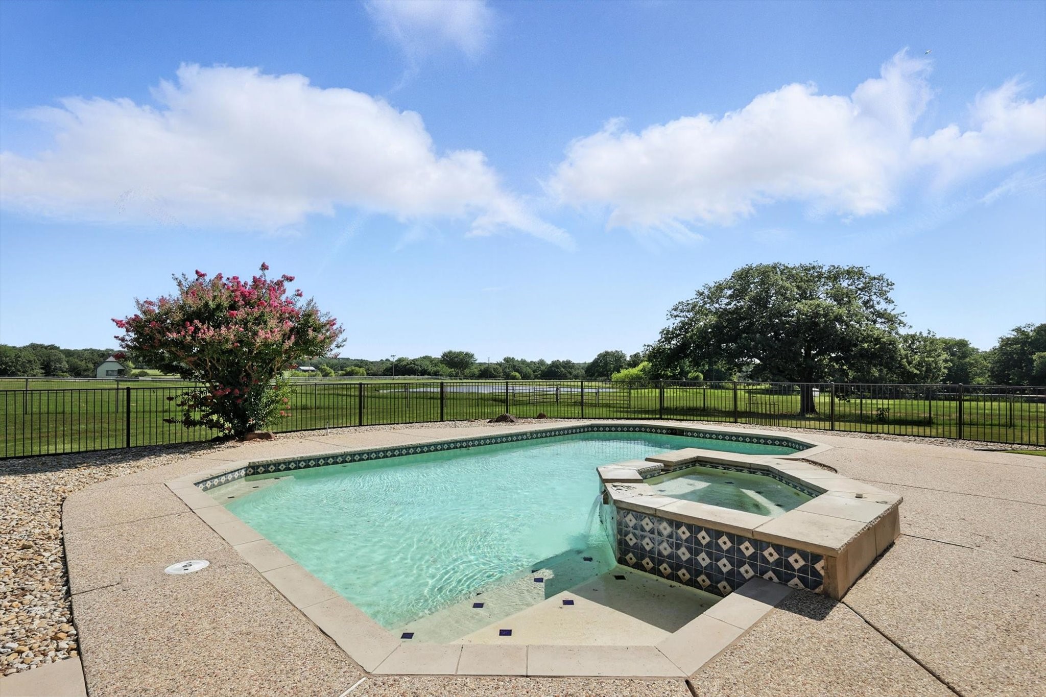 12886 Saint John Road Pilot Point TX 76258