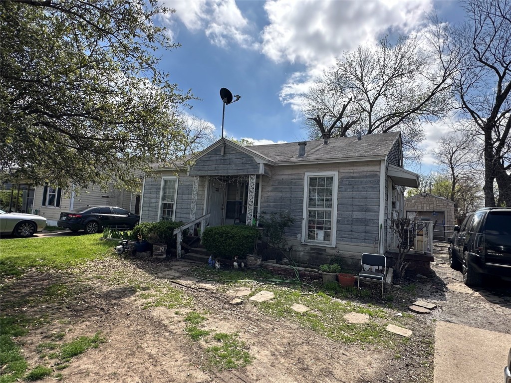 1921 Dalworth Street Grand Prairie TX 75050