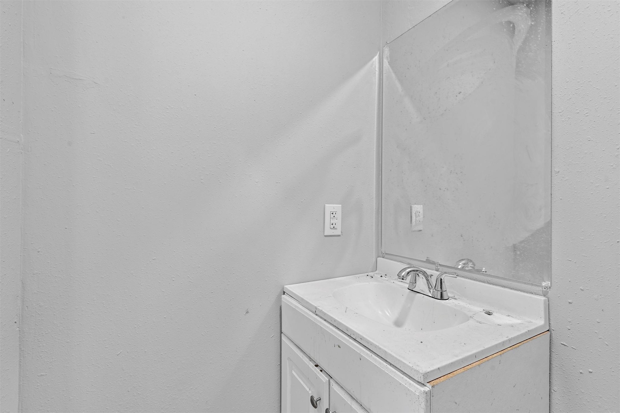 707 S Robinson Street Cleburne TX 76031