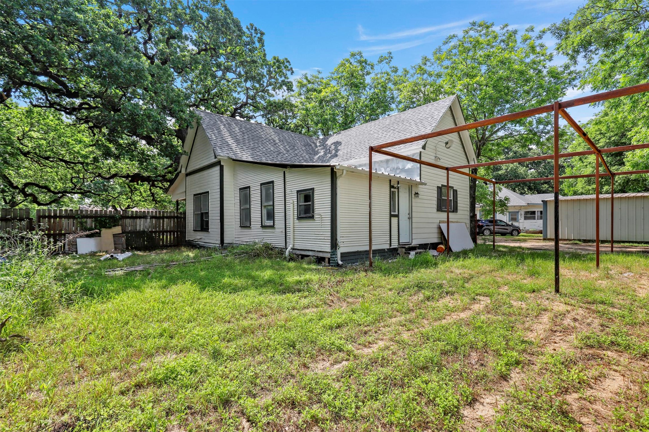 707 S Robinson Street Cleburne TX 76031