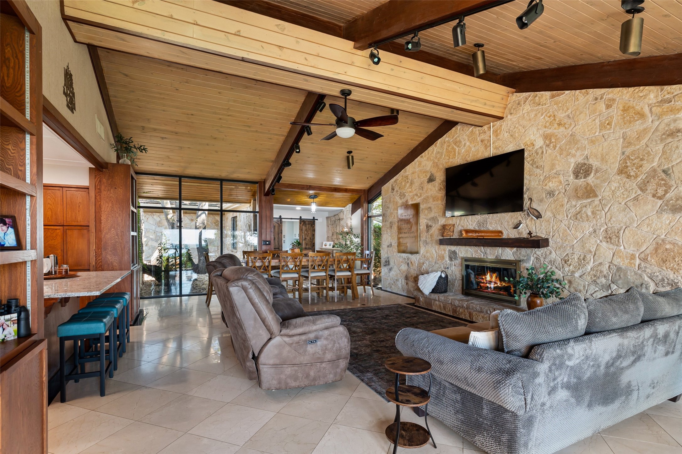 4115 Crescent Drive Granbury TX 76049