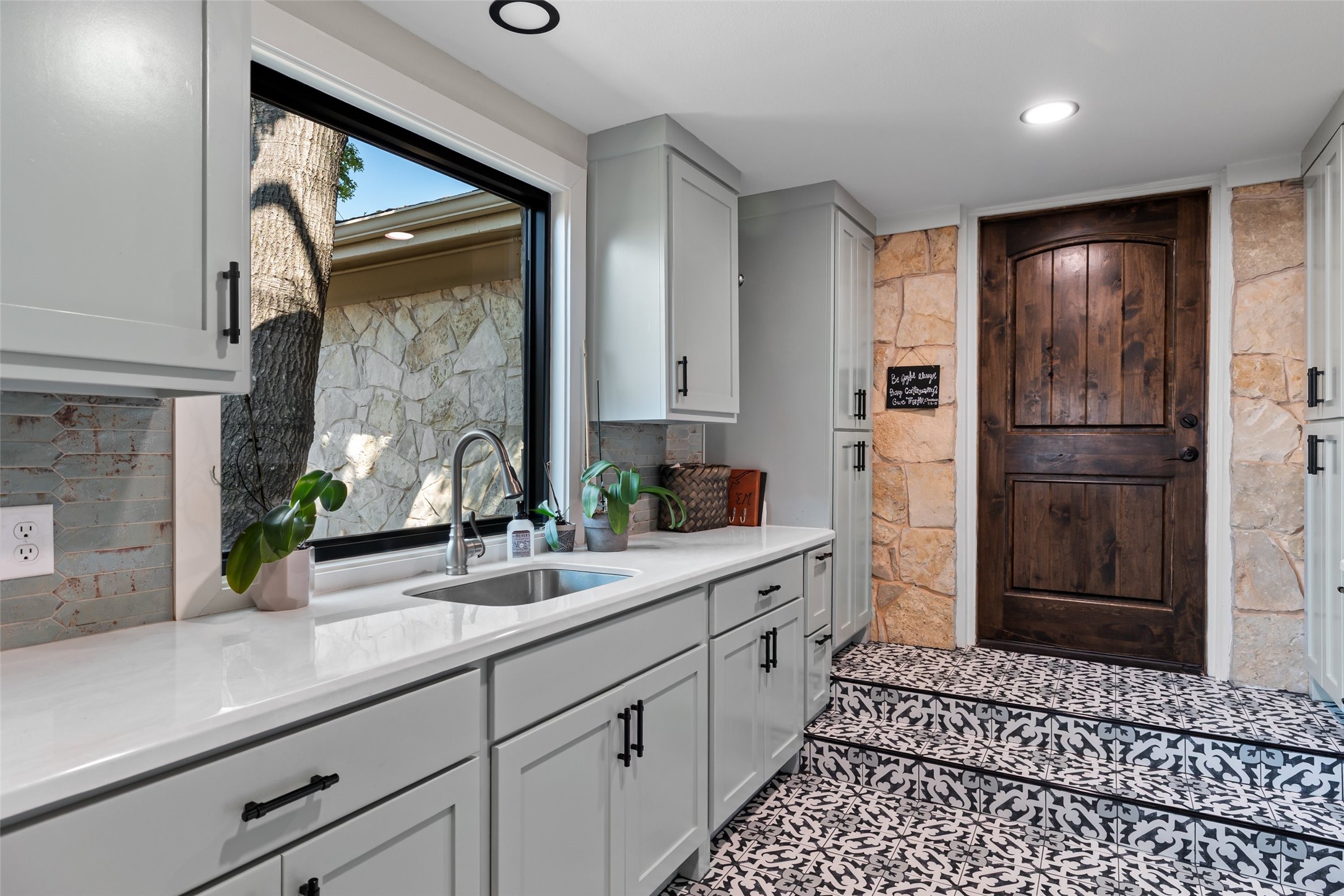 4115 Crescent Drive Granbury TX 76049