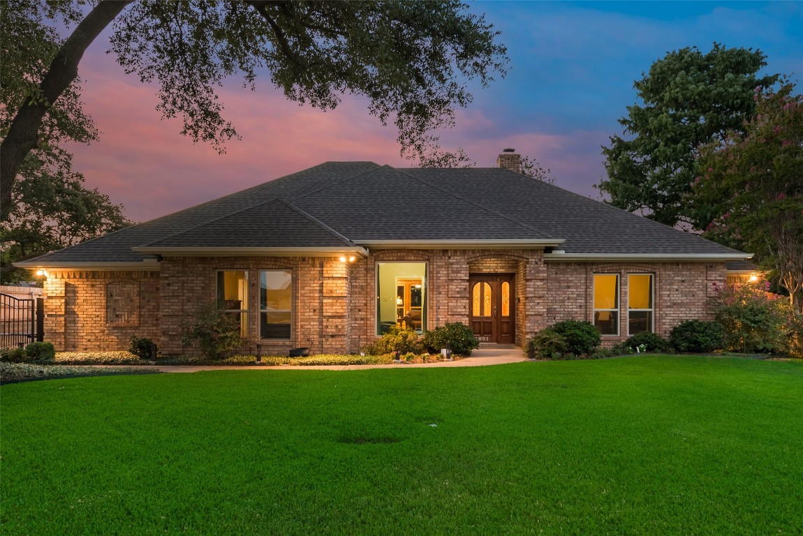 1801 Glenbrook Court Bedford TX 76021