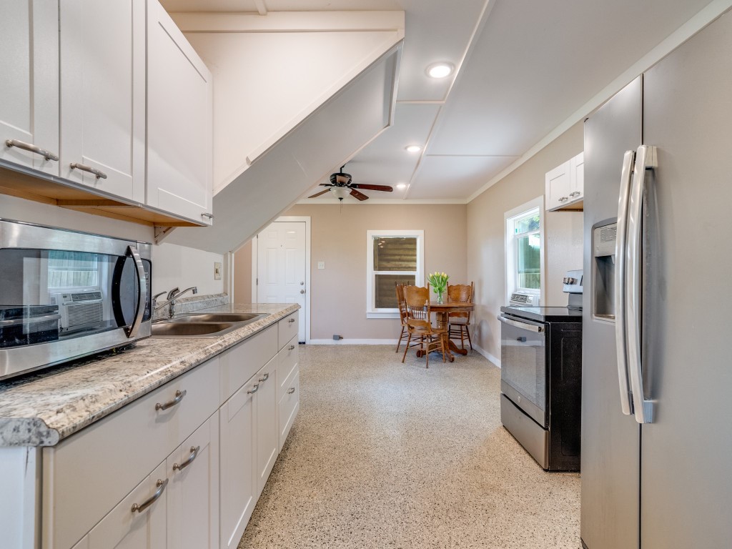 7904 River Run Granbury TX 76049