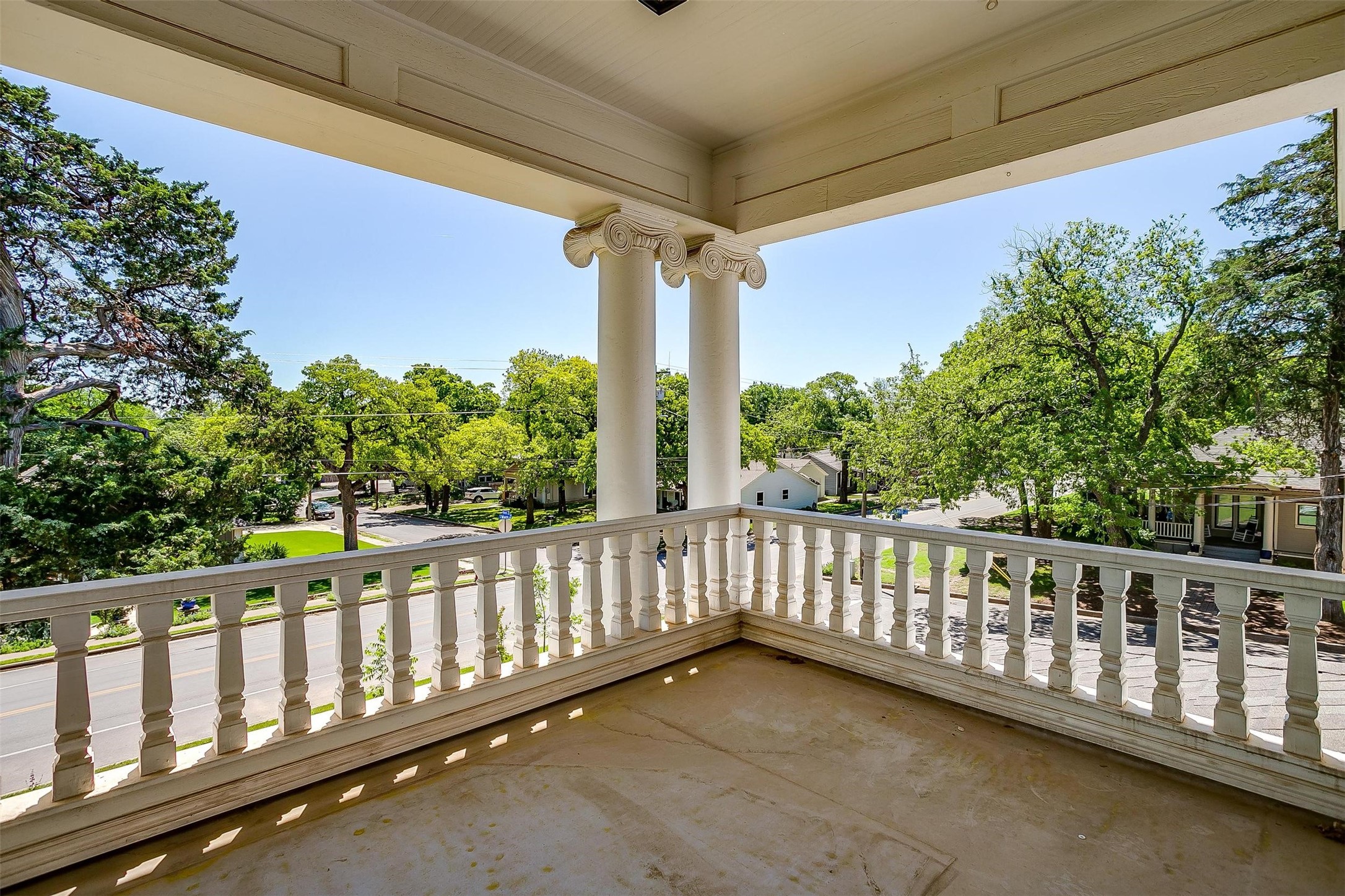 708 S Waco Street Weatherford TX 76086