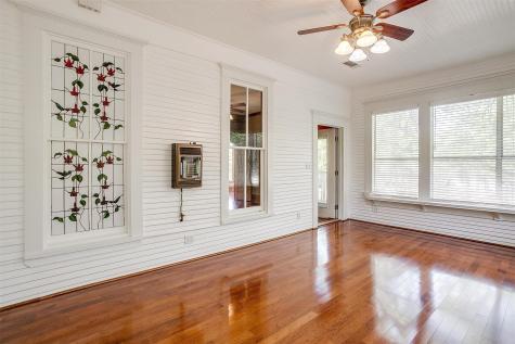 708 S Waco Street Weatherford TX 76086