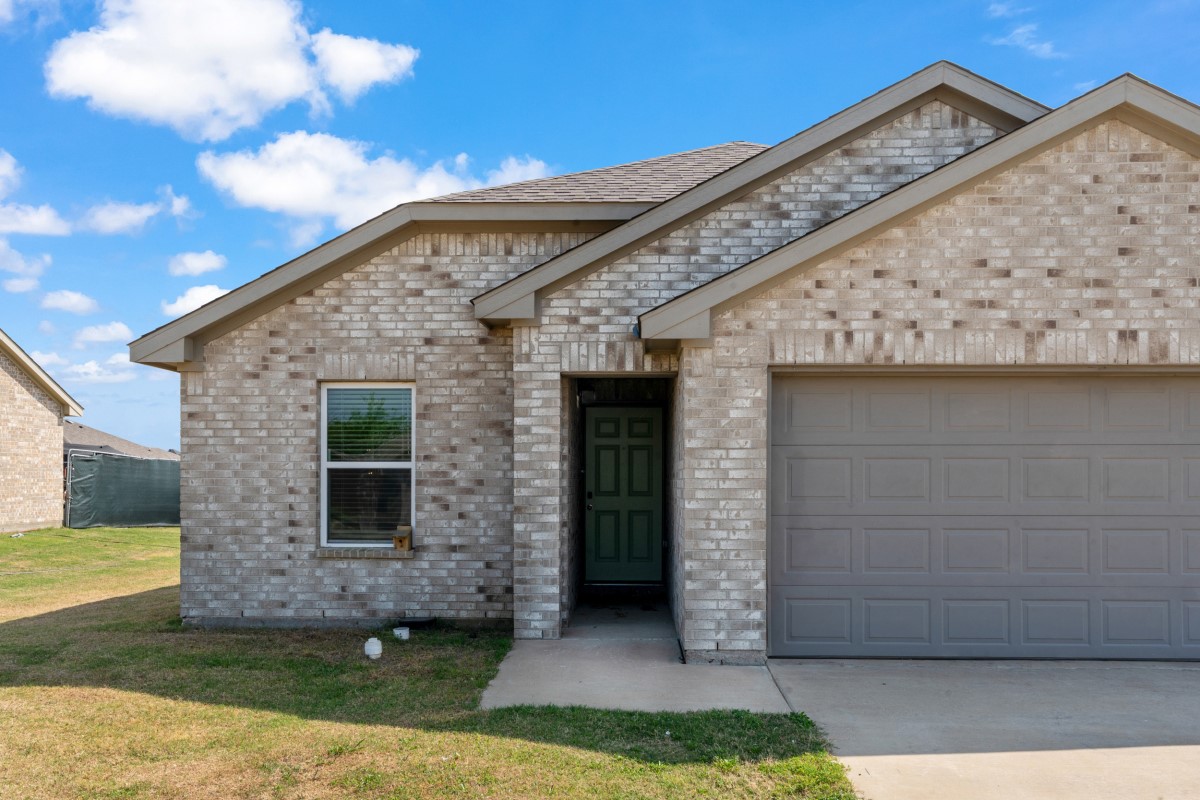 2417 Abigail Lane Mabank TX 75147